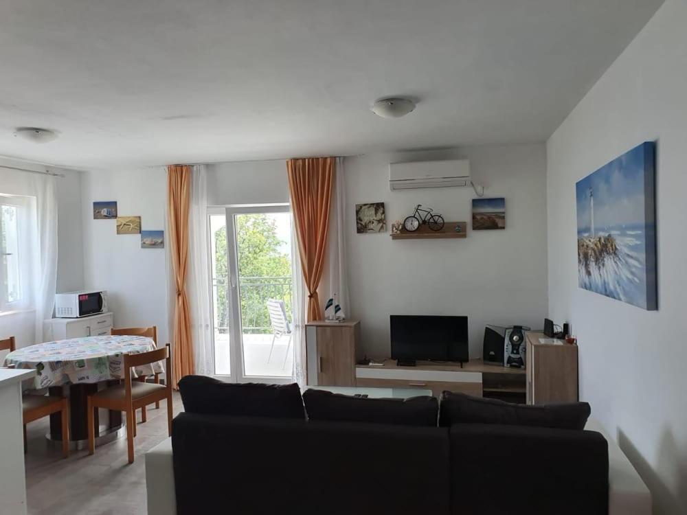Apartmani Lucija Maslenica Εξωτερικό φωτογραφία